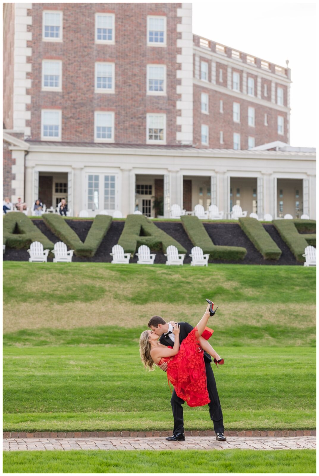 cavalier hotel engagement session